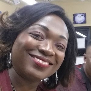 Meet your Posher, Crystal